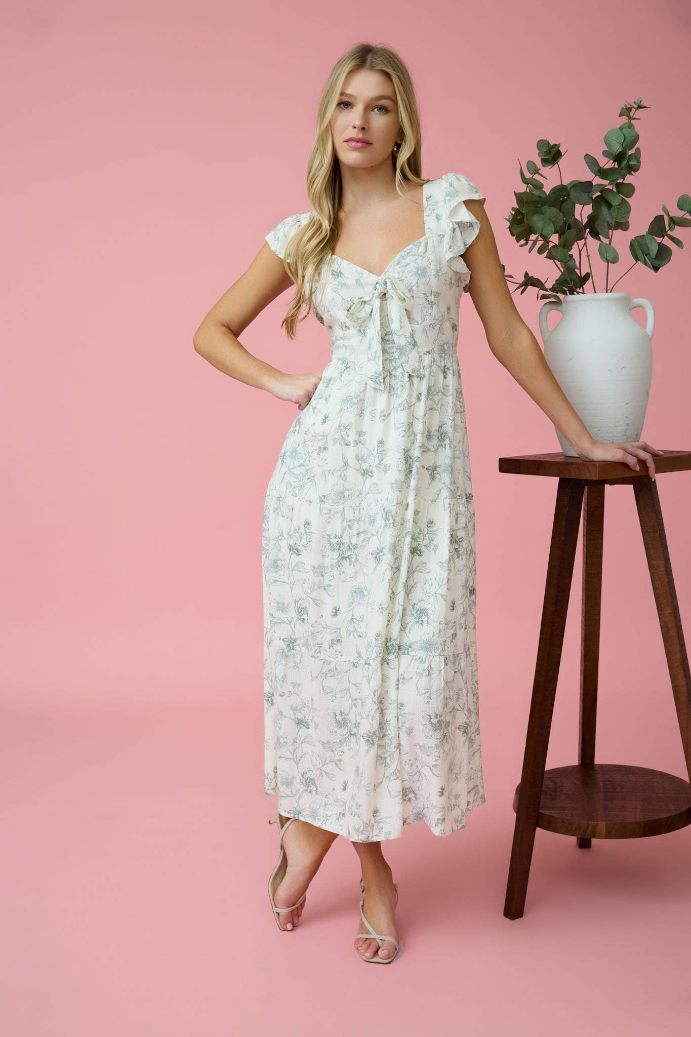 FLORAL SWEETHEART FRONT TIE MIDI DRESS: BLACK MULTI