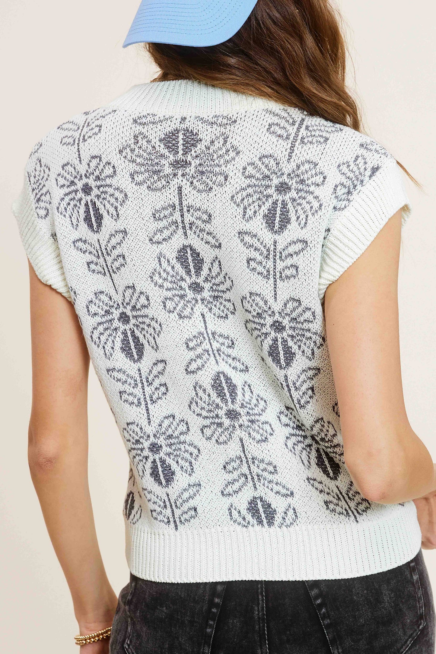 Floral Pattern Sleeveless Sweater Vest Top