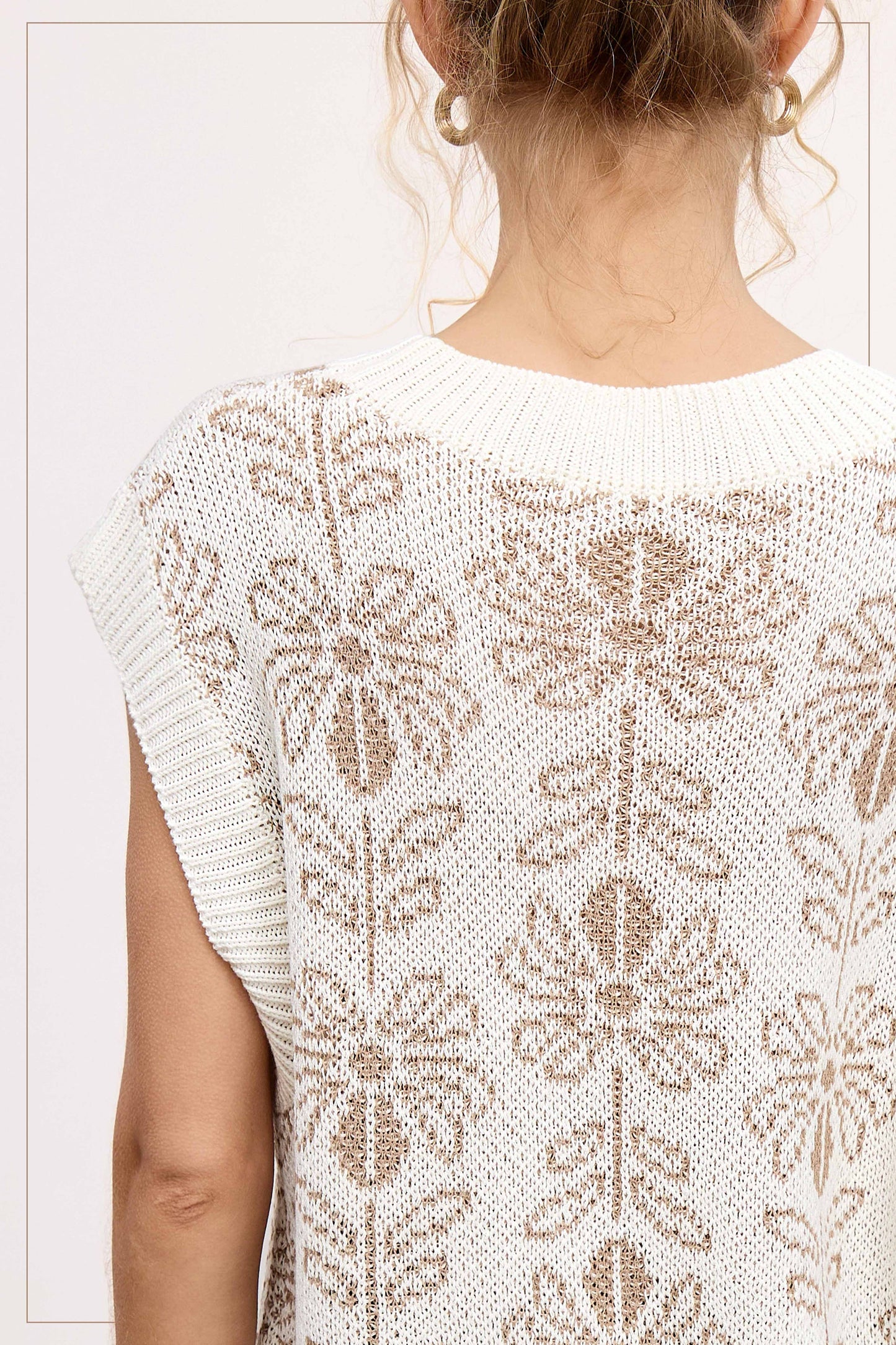Floral Pattern Sleeveless Sweater Vest Top