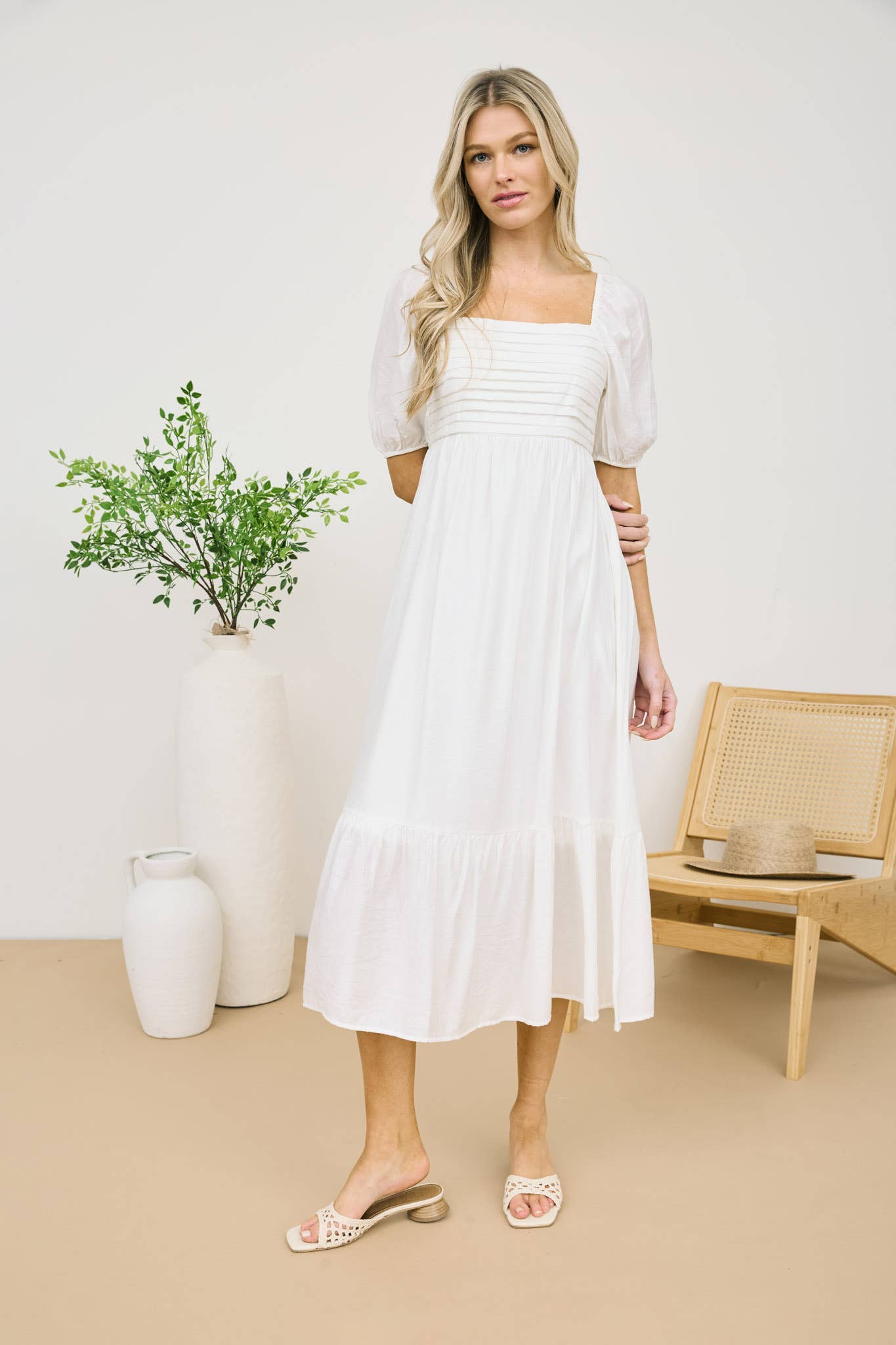 PLEATED EMPIRE WAIST PUFF SLEEVE MIDI DRESS: OFF WHITE