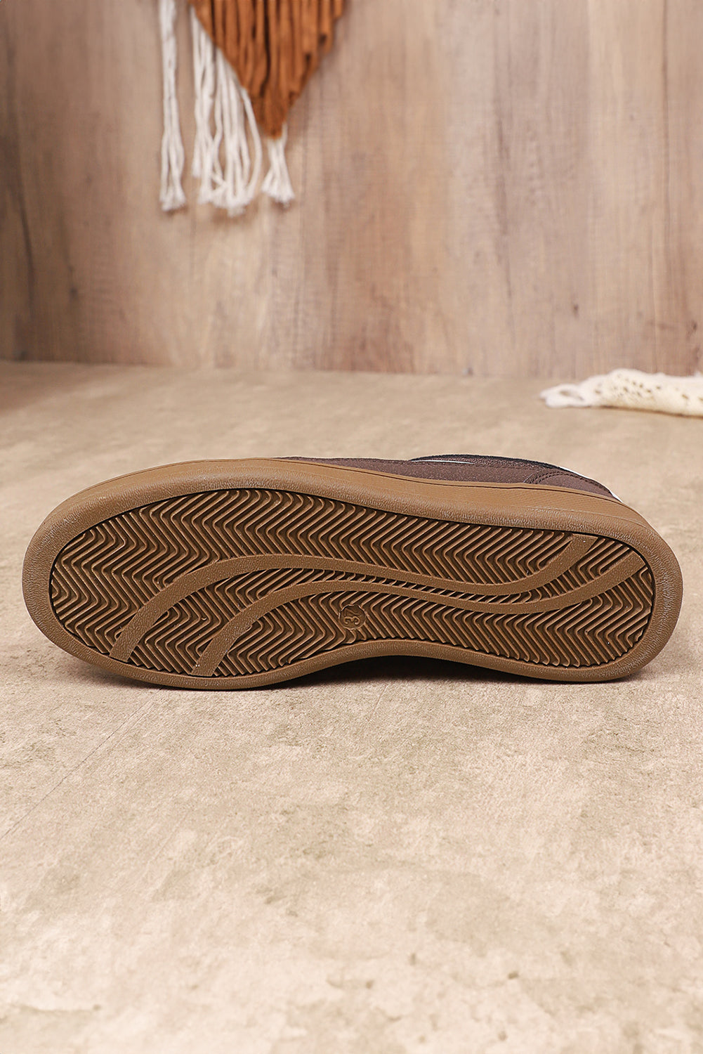 Coffee Breathable Mesh PU Leather Patchwork Lace-up Sneaker