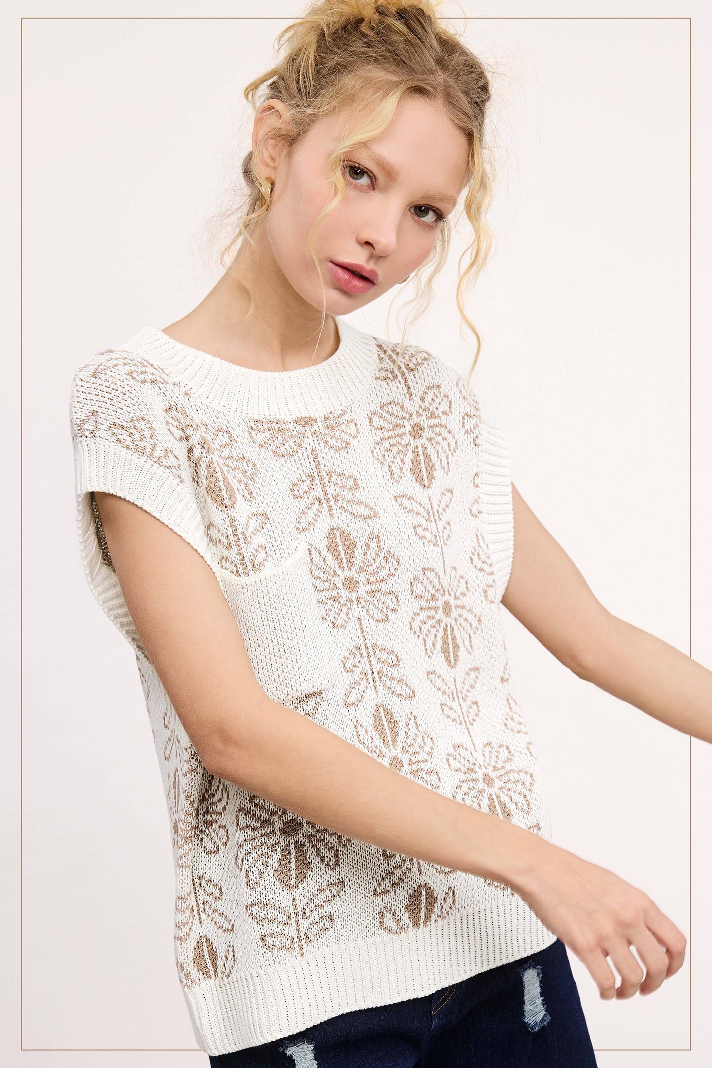 Floral Pattern Sleeveless Sweater Vest Top