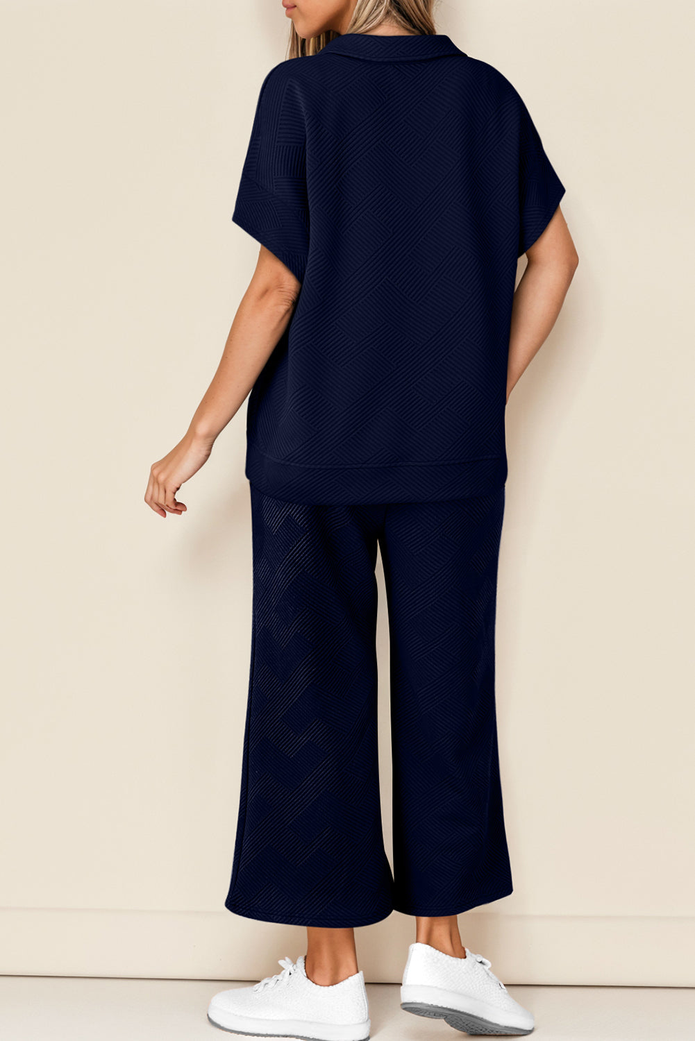 Black Stylish Textured Loose Fit T Shirt and Drawstring Pants Set