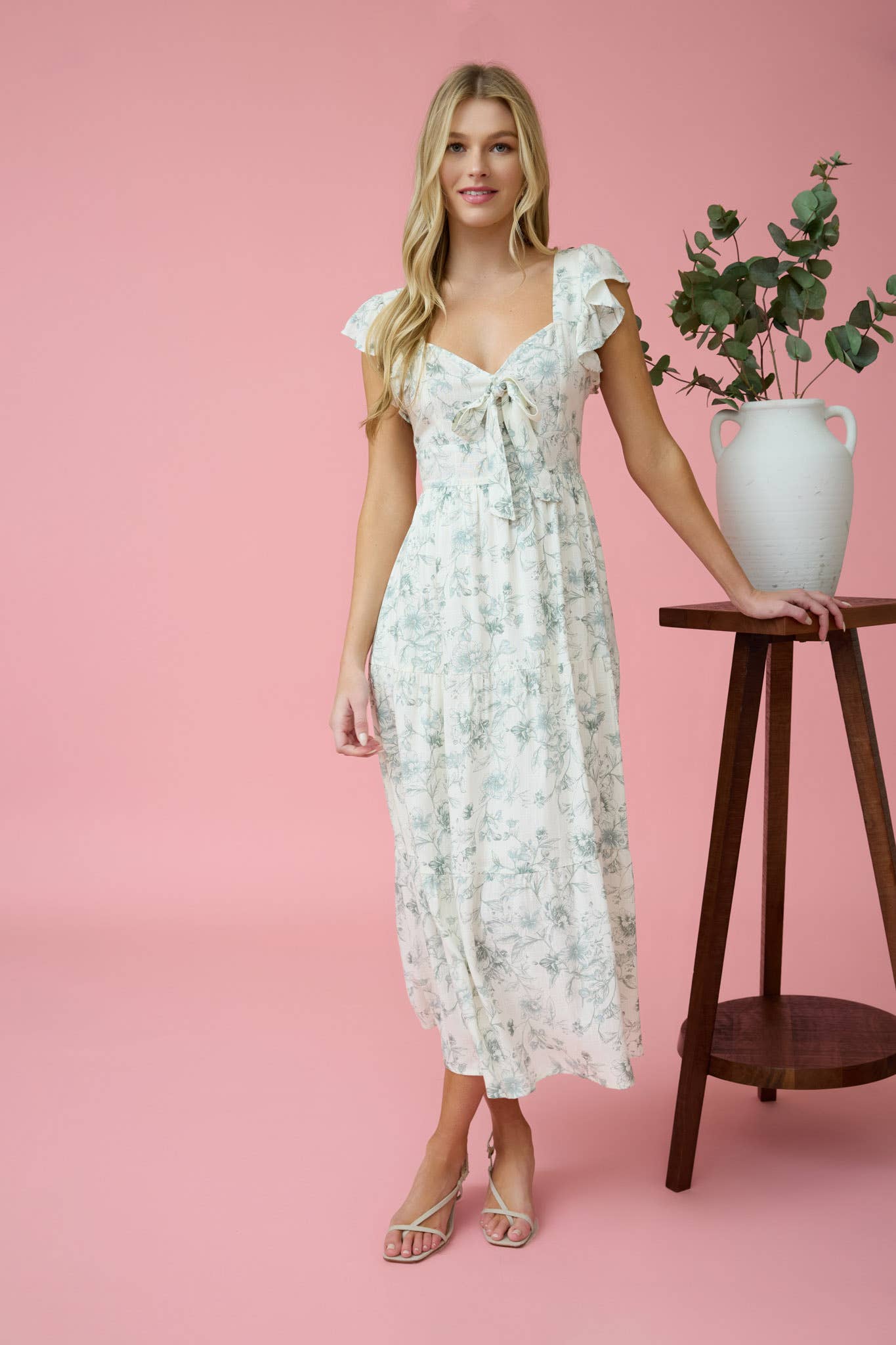 FLORAL SWEETHEART FRONT TIE MIDI DRESS: BLACK MULTI